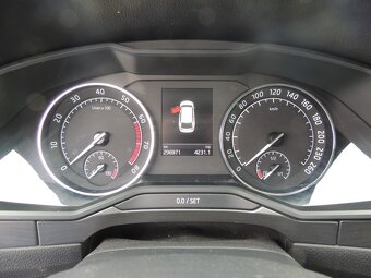 Škoda Superb Combi 2.0TSI,206KW,4x4,DSG,2018,1maj.ČR,-21%DPH - 10