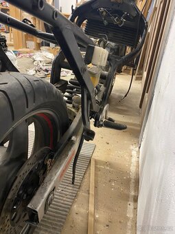 Rám bez kol suzuki gsx 600f - 10