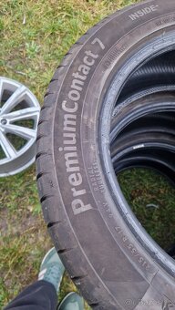 London 215 55 R17 - 10