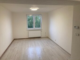 Pronajmu rekonstruovaný byt garsonku 41,3m2 v Litoměřicích - 10
