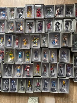 MARVEL 60 Figurek - 10