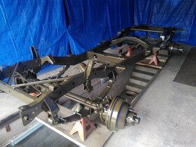 Jeep Kaiser M 715 V8 - 10