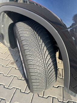 Volkswagen Tiguan 2.0 TDI 4x4, r.v. 2010 – bohatá výbava – 2 - 10