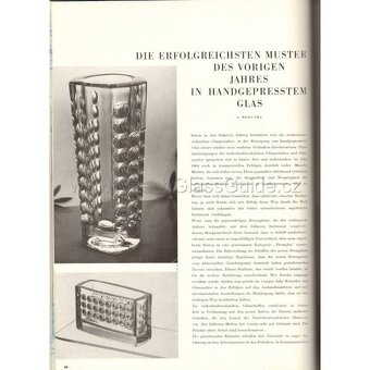 Váza lisované čiré sklo Rudolf Jurnikl 1965 - 10