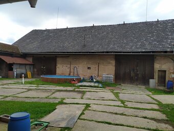 OBJEKT SE 2 BYTY - VHODNÝ K PODNIKÁNÍ - 10