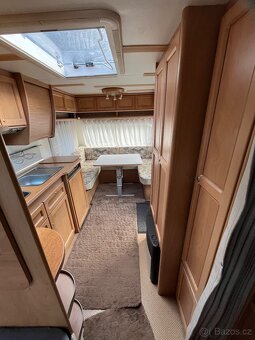 KARAVAN OBYTNÝ PŘÍVĚS BÜRSTNER VENTANA 2003 KLIMATIZACE - 10