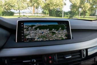 BMW X5 xDrive40d A/T . - 10