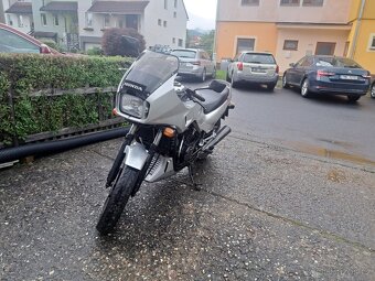 Honda VF 1000F - 10
