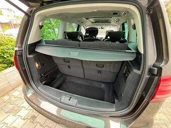 VW Sharan 2.0TDI Highline - 10