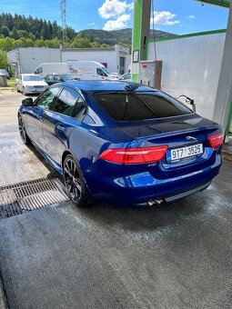Jaguar XE 2.0d 132kw R-sport - 10