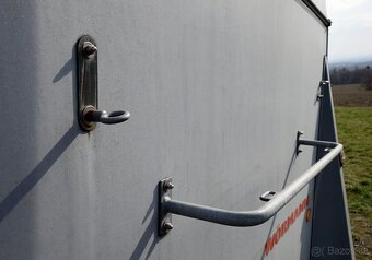 Přívěs pro přepravu koní - 10