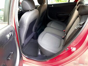 Hyundai i20 1.2i 57kW 2011 naj.157tis. NOVÁ STK - 10