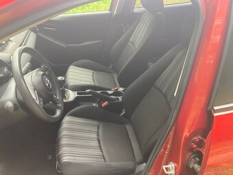 Mazda 2 - 10