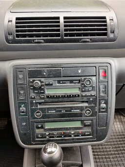 VW Sharan 1.9 TDi 96 kW - 10