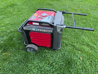 Elektrocentrála Honda EU 70 is - 10