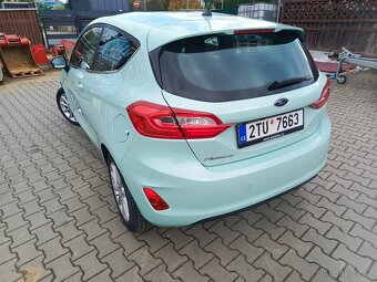 Ford fiesta - 10