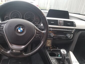 BMW 318d F31 manuál rok 2018 - 10