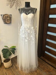 nové svatební šaty, různé druhy - 10