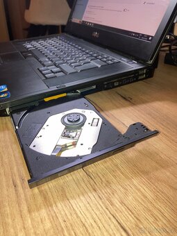 Dell Precision M4500 (vhodný na práce s CAD) - 10