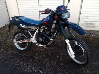 Kawasaki KLR 600 - 10
