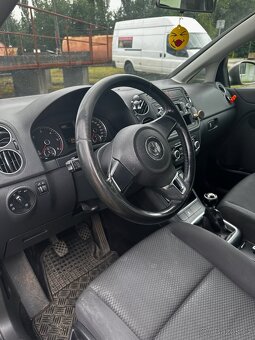 VW Golf Plus 1.6 TDI 77 kW, rok 2010 - 10