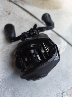 Baitcast multík Abu Garcia REVO 4XL - 10