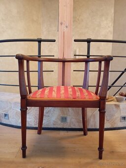 Starožitné křesla-masiv - 10