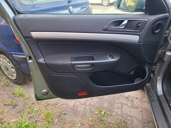 Skoda Octavia 2 1.6MPI 75kw r.v.2006 - 10