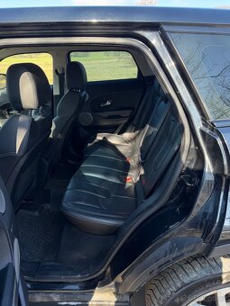 Range Rover Evoque 2.2 SD4 / 140KW / BLACK EDITION / MANUÁL - 10