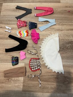 Dreveny dum pro panenky Barbie bohatá výbava, osvětlení - 10