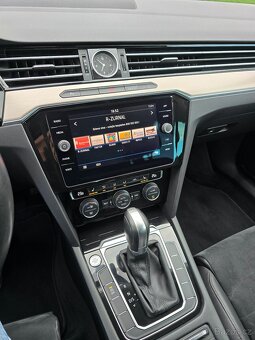 Volkswagen PASSAT 2.0 TDI DSG R-Line Původ ČR Alcantara TZ - 10