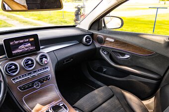 Mercedes-Benz C trieda Kombi 200 d A/T 2015 - 10