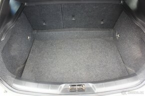 Volvo V40, 1.6D, R-Design - 10