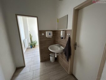 Pronájem kanceláře Valašské Meziříčí - 10