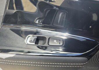 Kia e-Niro 150kW-64kWh-100SOH - 10