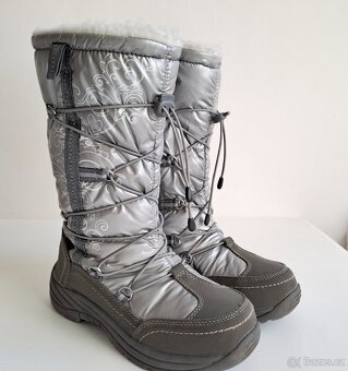 Zánovní nepromokavé dívčí zimní boty vel. 35 - 10