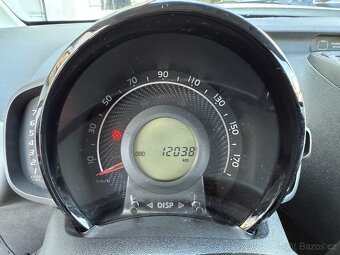 Toyota Aygo 1.0 VVT-i 53 kW - 10