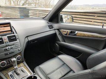 Mercedes Benz C63 AMG W204 - 10