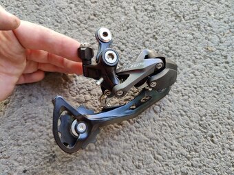 Cyklo komponenty Shimano MTB - 10