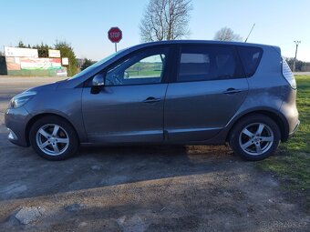 Renault Scenic 1.5 DCi - 10