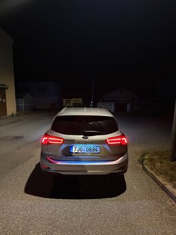 2020 Ford Focus Turnier 1.5 Nafta 88 kW - 10