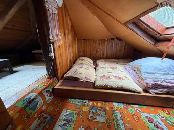 Chata s bazénem, obec Křesín, kat. území Levousy - 10