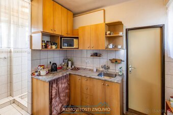 Prodej komerčního objektu v průmyslové zóně, v obci Šumná u  - 10