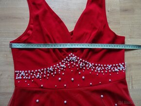 Plesové šaty s perličkami, vínové - 10