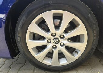 Toyota Camry 2.5-HYBRID-SERVIS.HISTORIE-ČR - 10