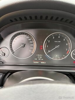 BMW 5 520i 2013 - 10