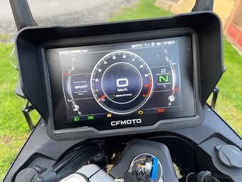 CFMOTO 800MT Touring 2022 - 10