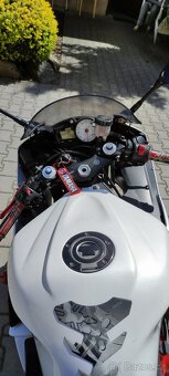 Yamaha R6 r.v 2005 - 10