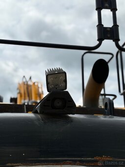 JCB – JS 220 - 10