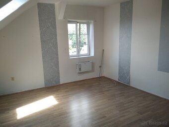 Pronájem byt 3+1, 120m2 + terasa 55m2, K. Vary - Počerny - 10